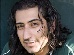 Ali Amiri: „Uhánějí mě starší dámy. A proč ne?“