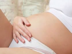 Velký přírůstek váhy v těhotenství může vést k pozdější obezitě