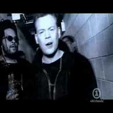 UB40: CAN’T HELP FALLING IN LOVE