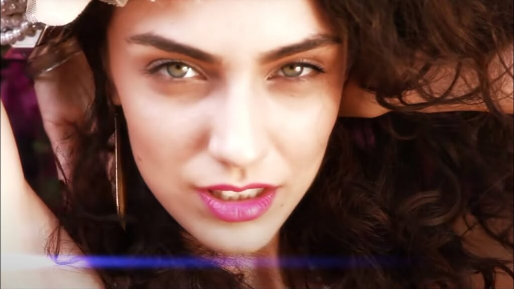 Tom Boxer & Morena feat J Warner – Deep In Love