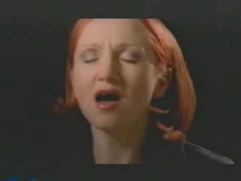 Balage+Bára Basiková – Jesus